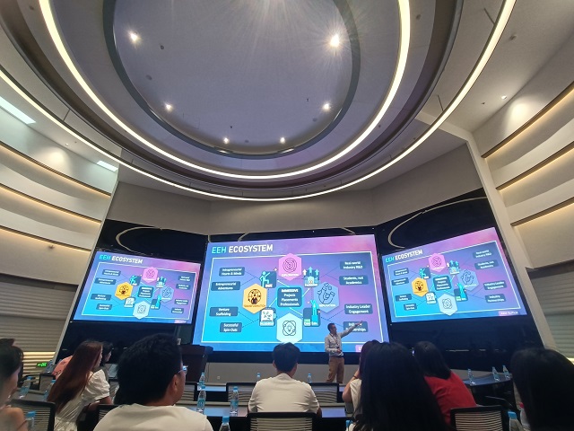 我校荣誉生赴西交利物浦大学开启高校跨学科社会创新课程联盟暑期创业营之旅
