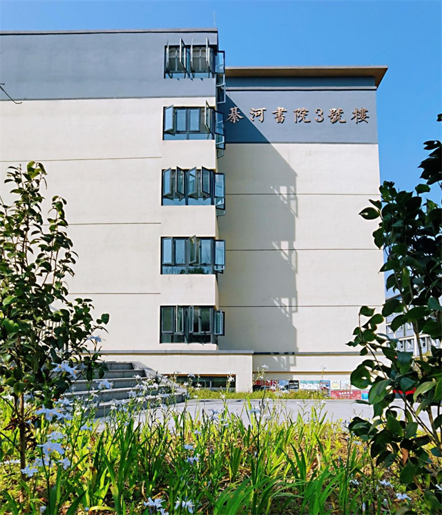 排名第一!祝贺兄弟院校重庆移通学院登顶2022年ABC中国民办大学排名榜单