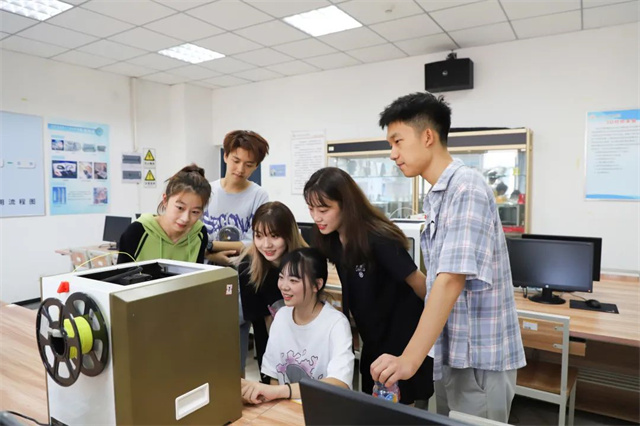应用型实力高校的创新之路①:提升专业建设能力 培养社会需要的应用型人才