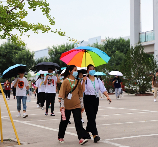 返校第一课:教学秩序井然实现良好开局