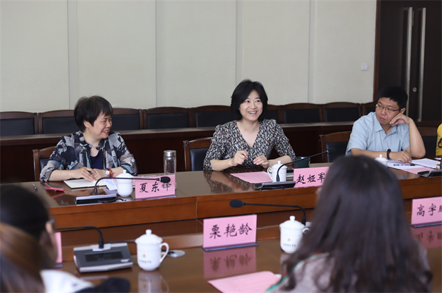 我校赴山西传媒学院考察学习