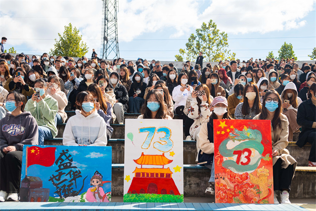 青春启航!我校分批举行2022级新生开学典礼