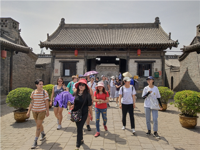 美国北伊利诺伊大学荣誉生项目代表团来我校交流学习