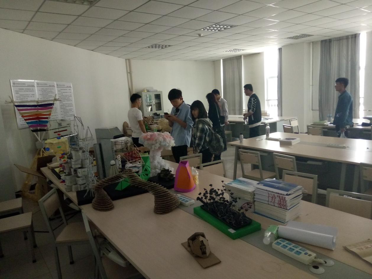 机电传情“家长开放日”