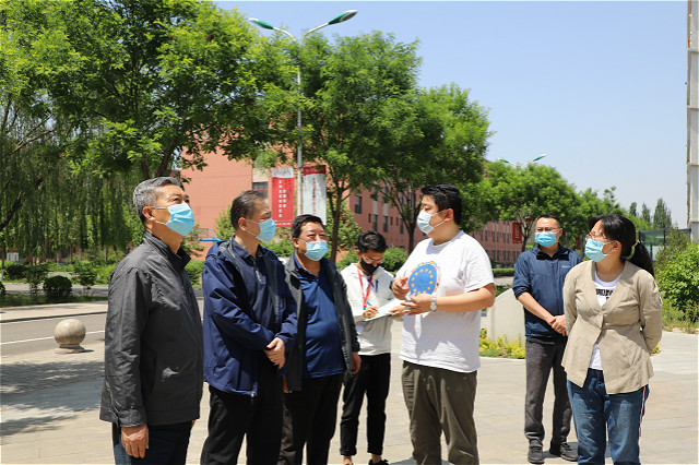 省教育厅督察组来我校检查指导春季开学准备工作