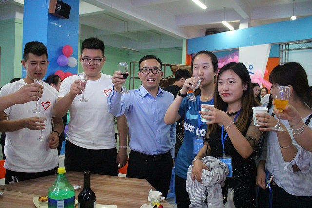 省内外38所高校齐聚乌马河畔共襄公益盛会