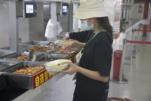 拒绝浪费:信院“光盘计划”在行动