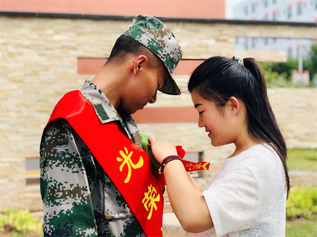 闫帅:从一天到每一天 这是我的信院十二时辰