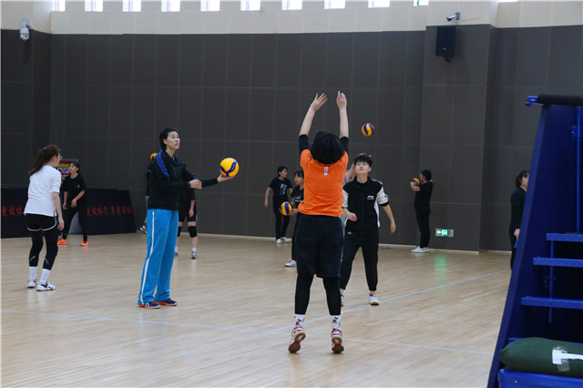 我校运动队新学期全面恢复训练