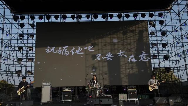 “信”好有摇滚,躁热整个校园!2023乌马河校园摇滚音乐节圆满落幕