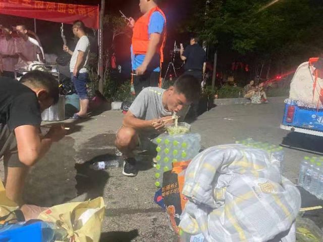 李俊博:一名素拓教师的情怀与担当