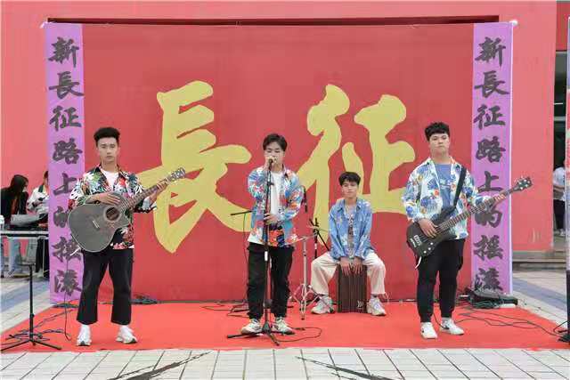 我校第九届“魅夜乌马河”校园戏剧节盛大开幕