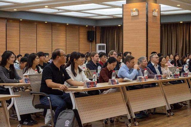 【国际周】飞奔逐梦·星辰远景——我校2023级荣誉学生开学典礼成功举办