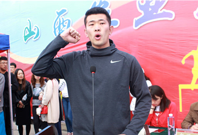 活力青年强国，演绎完满信院——我校第十二届春季田径运动会隆重开幕