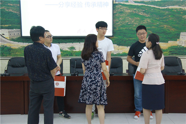 分享经验 传承精神——优秀校友学习经验分享会成功举行