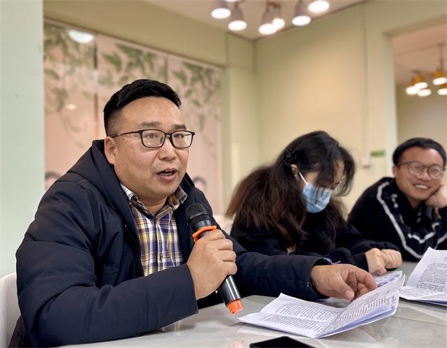 徐清松:学生发表作品是我最高兴的事情