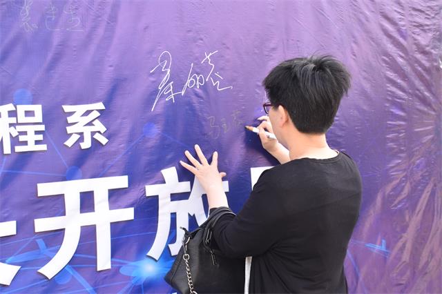 【家长开放日】家校交流初体验 携手聚力促成长