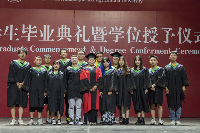 骊歌轻响致远方!我校隆重举行2022届学生毕业典礼暨学位授予仪式