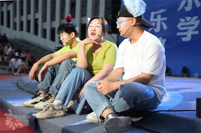 毕业音乐会,信院师生和安子与九妹乐队一起燃爆这个盛夏!