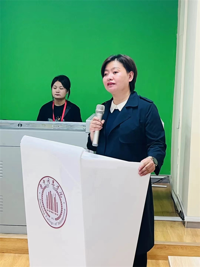 【家长开放日】淬炼·国际商学院用爱搭建家校桥梁 携手共话学生成长