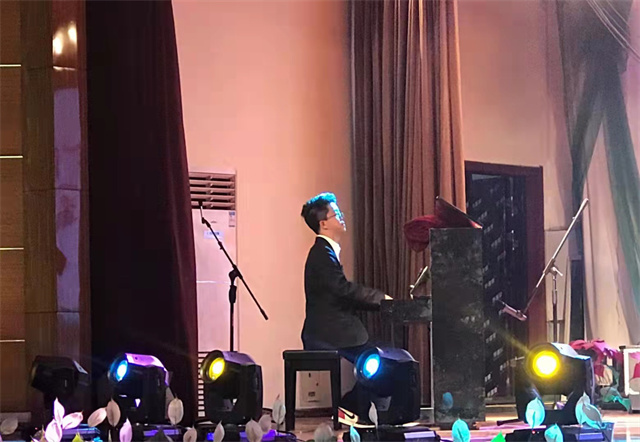 新生说第14期:音乐作弦,谱一段“信”仰的旋律