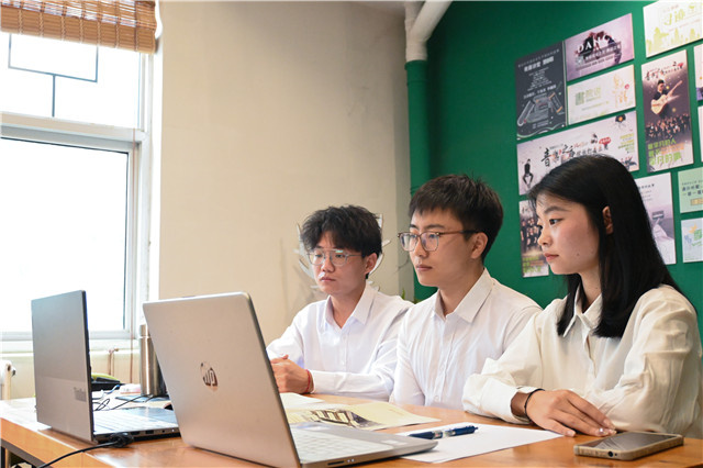 屡创佳绩!我校四支学生队伍在全国品牌策划竞赛中斩获一二等奖