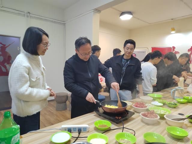 【院长共膳】共思共膳,共话学子人生路