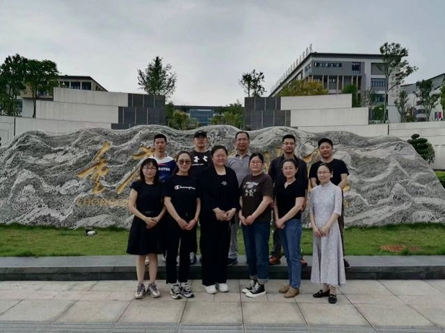 集团三校四区思政教师在渝交流学习