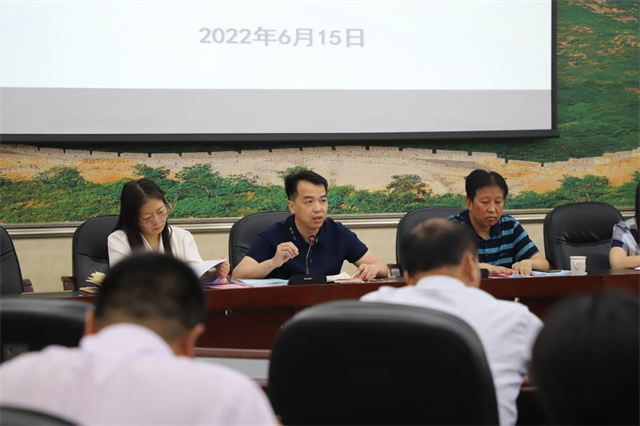 我校召开本科教学工作合格评估学期总结会暨“迎评促建”教育思想大讨论交流会
