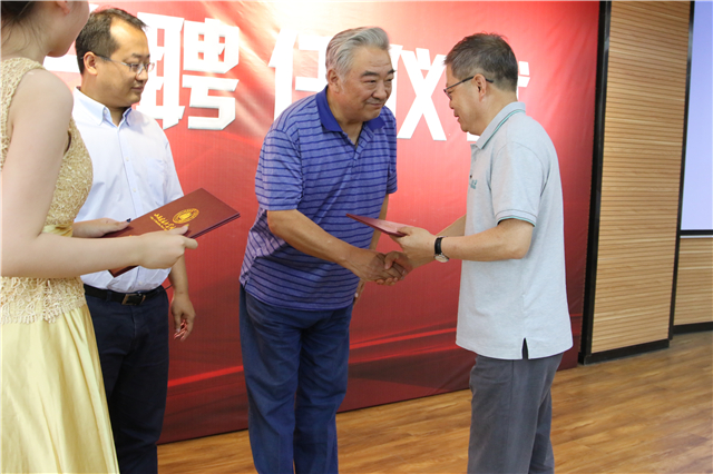 强化精神引领 提升育人质量——书院名誉院长聘任仪式隆重举行