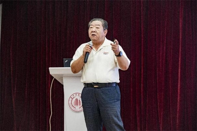 齐“新”协力 共创未来——我校2023年新聘教职工入职培训顺利结束