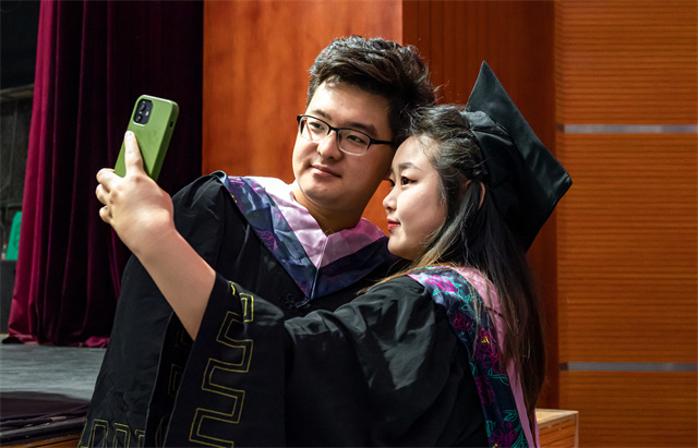 骊歌轻响致远方!我校隆重举行2022届学生毕业典礼暨学位授予仪式