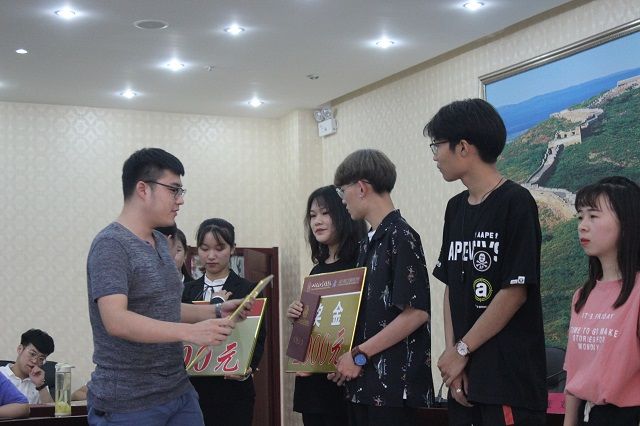 食品与环境学院举办2019年“一拓奖学金”颁奖仪式