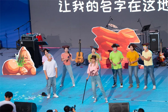 毕业音乐会,信院师生和安子与九妹乐队一起燃爆这个盛夏!