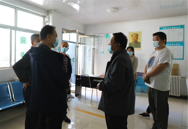 省教育厅督察组来我校检查指导春季开学准备工作