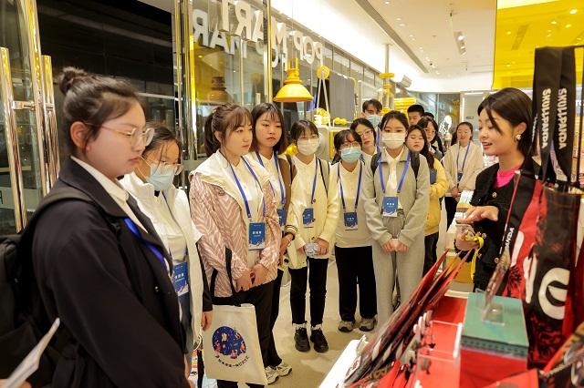 我校师生代表赴北京参与2022公益未来·中西部就业支持项目成果汇报会
