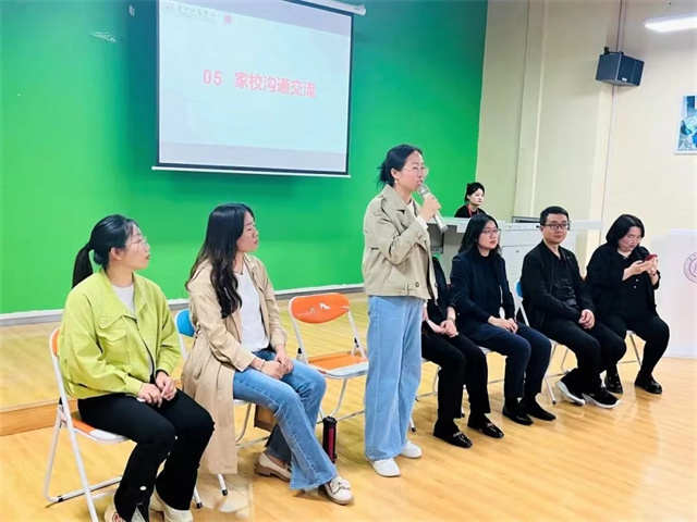 【家长开放日】淬炼·国际商学院用爱搭建家校桥梁 携手共话学生成长