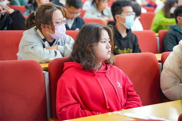 我校隆重举办第四届校园记者节开幕式暨“我在书院读大学”项目推介会