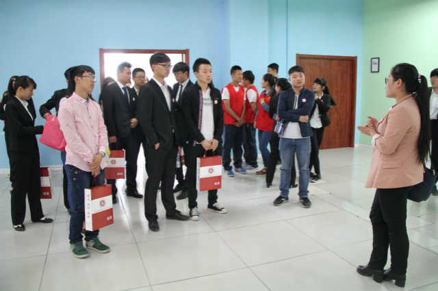 省内外21所高校代表齐聚信院 共商公益服务发展事业