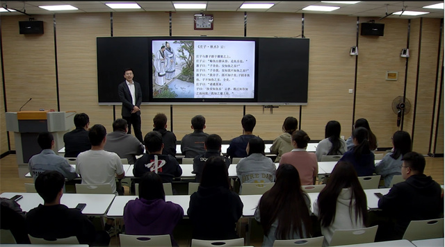 【我与信院的故事】赵振滔:用爱与责任浇灌学生成长