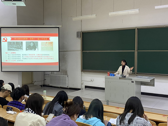 思政教师深入二级学院开展党史学习教育理论宣讲