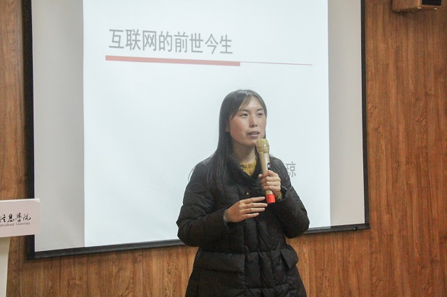 成长导师入住书院 深化全天候育人实践