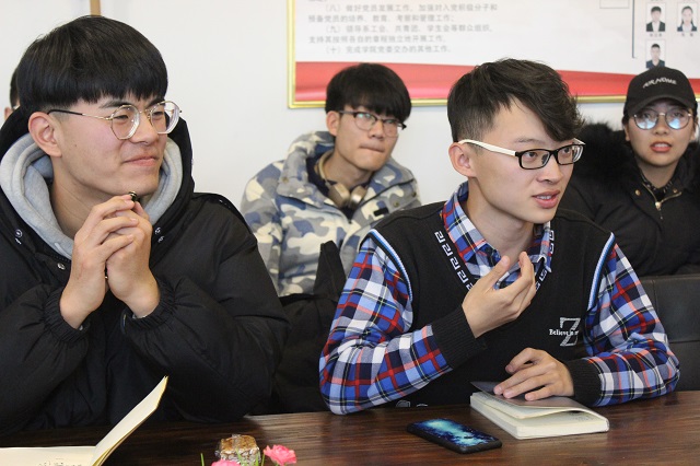 重庆邮电大学移通学院远景学院来我校远景学院交流访问