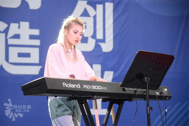 毕业音乐会,信院师生和安子与九妹乐队一起燃爆这个盛夏!
