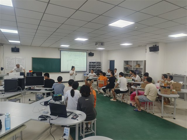 喜报!我校学子在2023年全国大学生电子设计竞赛中荣获佳绩