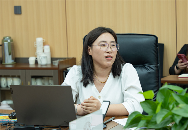 山西工商学院执行校长王李金一行来校调研