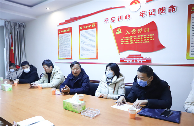 省教育系统疫情防控督导检查组、晋中市太谷区教育科技局先后入校检查开学疫情防控工作