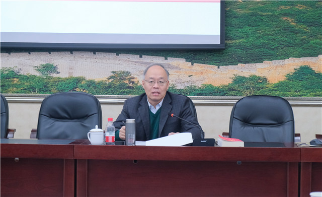 学校开展法律意识与合同风险防范团建培训会