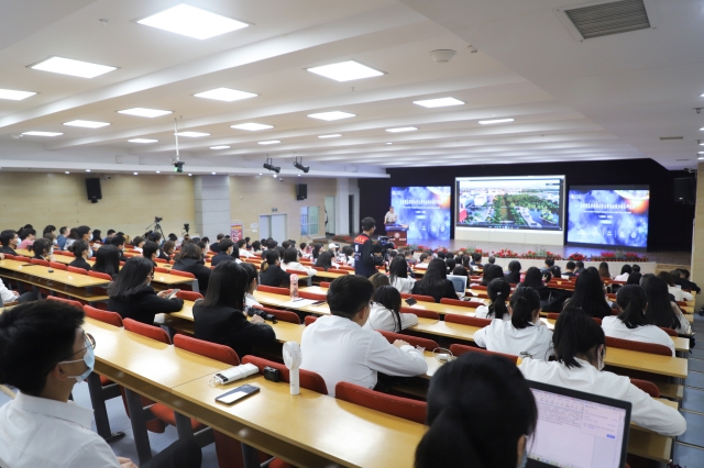【山西日报】23所高校齐聚太谷畅谈应用型高等院校大学生跨文化能力培养