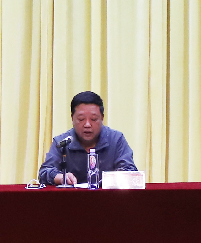 我校隆重举办2020年教师表彰大会